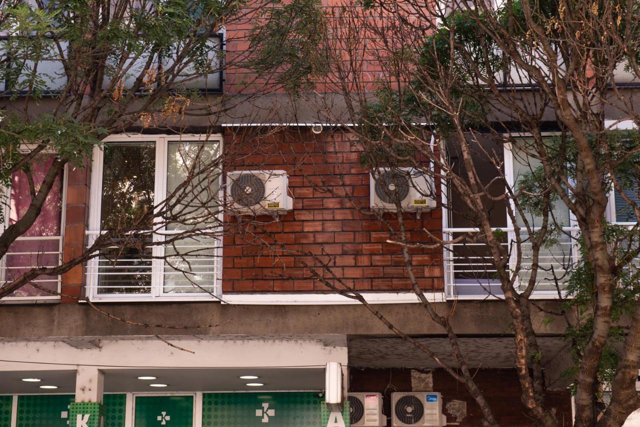 Turist Apartment Ni Esterno foto