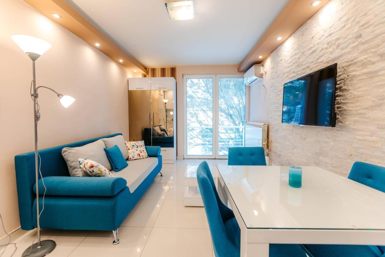 Turist Apartment Ni Esterno foto